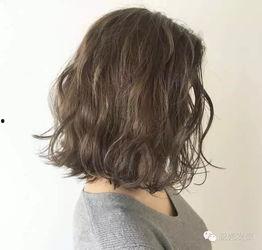 短发波浪烫 吃瓜,吃瓜群众热议的时尚潮流